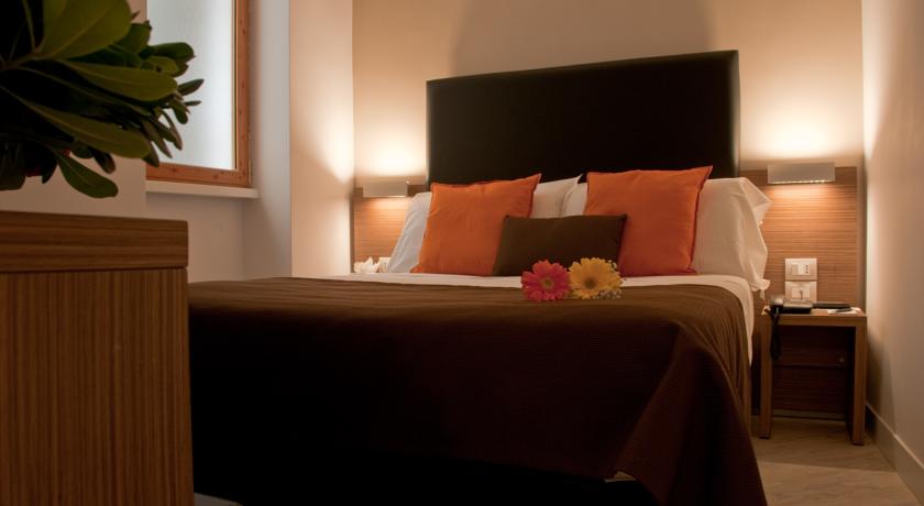 Tweepersoonskamer met tweepersoonsbed van Hotel Concordia Rome