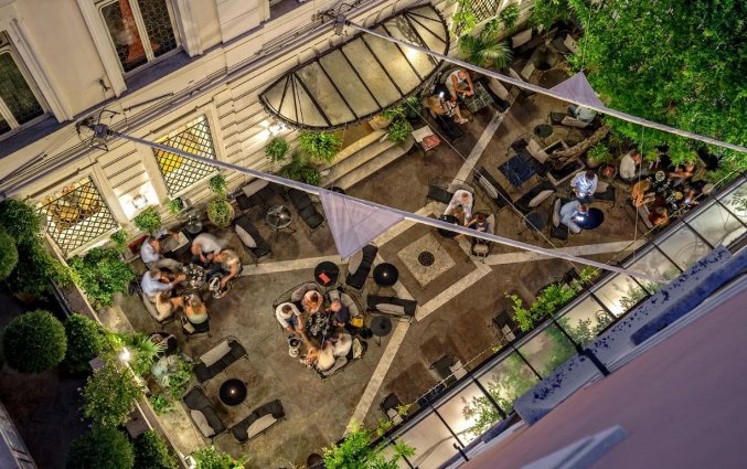 Terras van Hotel Anahi