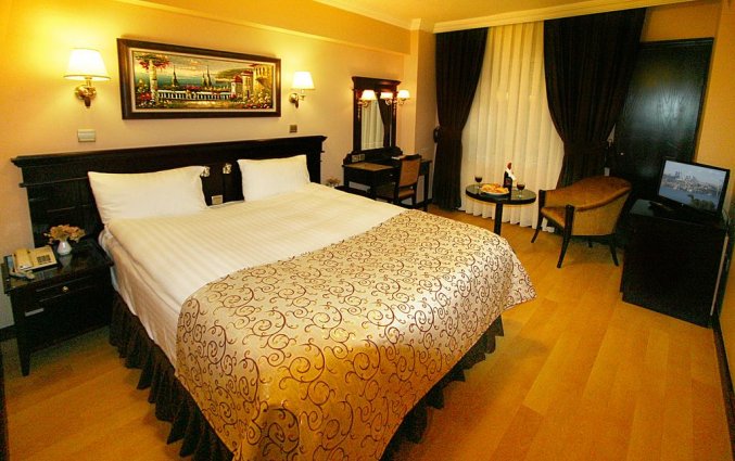 Tweepersoonskamer van Hotel Laleli Gonen in Istanbul