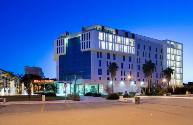 Hotel Hilton Garden Inn Lecce gebouw