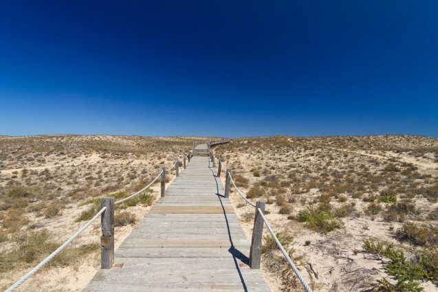 Entree naar het strand in Algarve