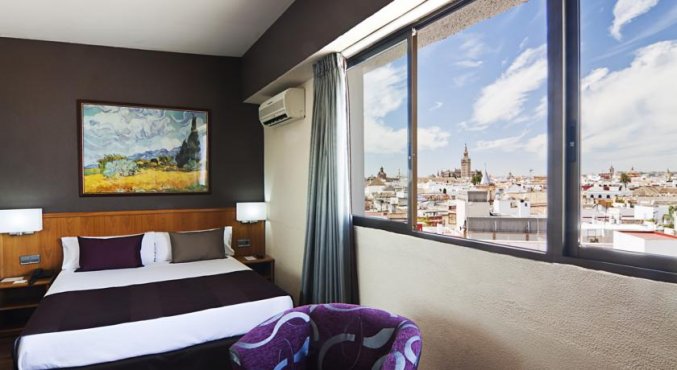 Hotel Catalonia Giralda