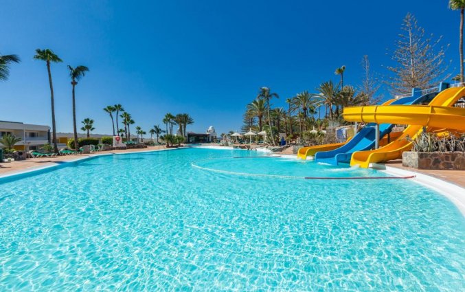 Zwembad en glijbanen van Abora Interclub Atlantic