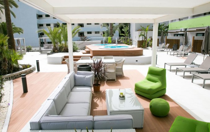Buitenlounge van Hotel THe Anamar Suite op Gran Canaria