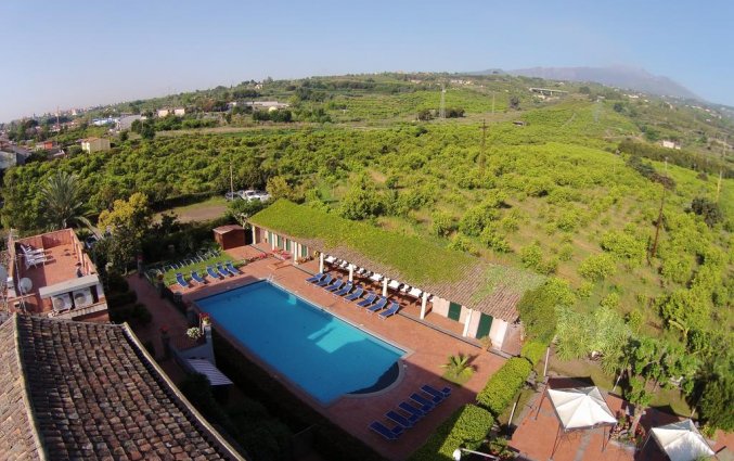 Bovenaanzicht van Hotel Etna op Sicilië