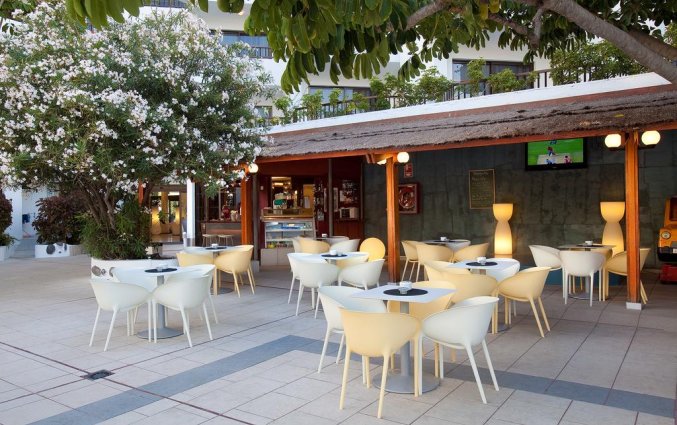 Terras van Appartementen Aguamar op Tenerife