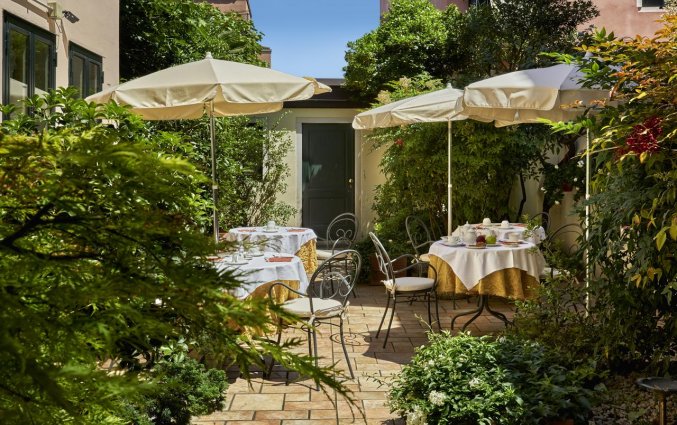 Terras van Hotel Gardena Venetië