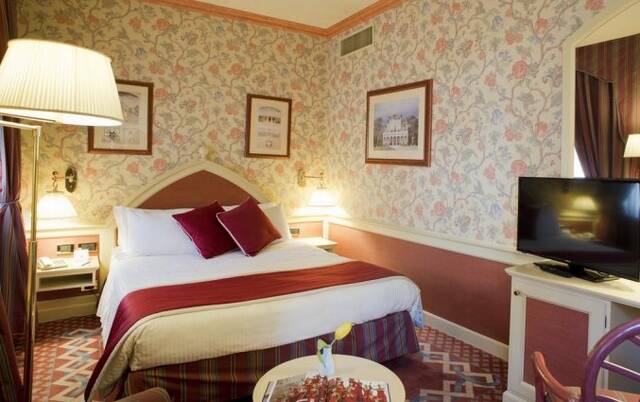 2persoonskamer van Hotel iH Milano Regency Milaan Italië