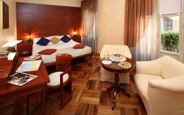 Tweepersoonskamer van Hotel Sanpi Milaan