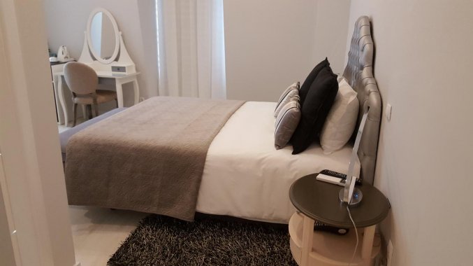 Moderne tweepersoonskamer van Hotel Alcobia in Lissabon