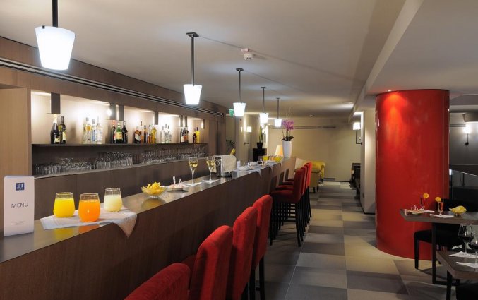 Bar van Hotel IH Milano Ambasciatori Milaan