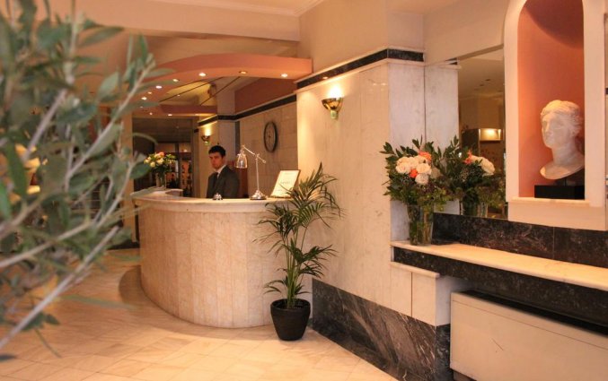 Receptie van Hotel Achillion in Athene