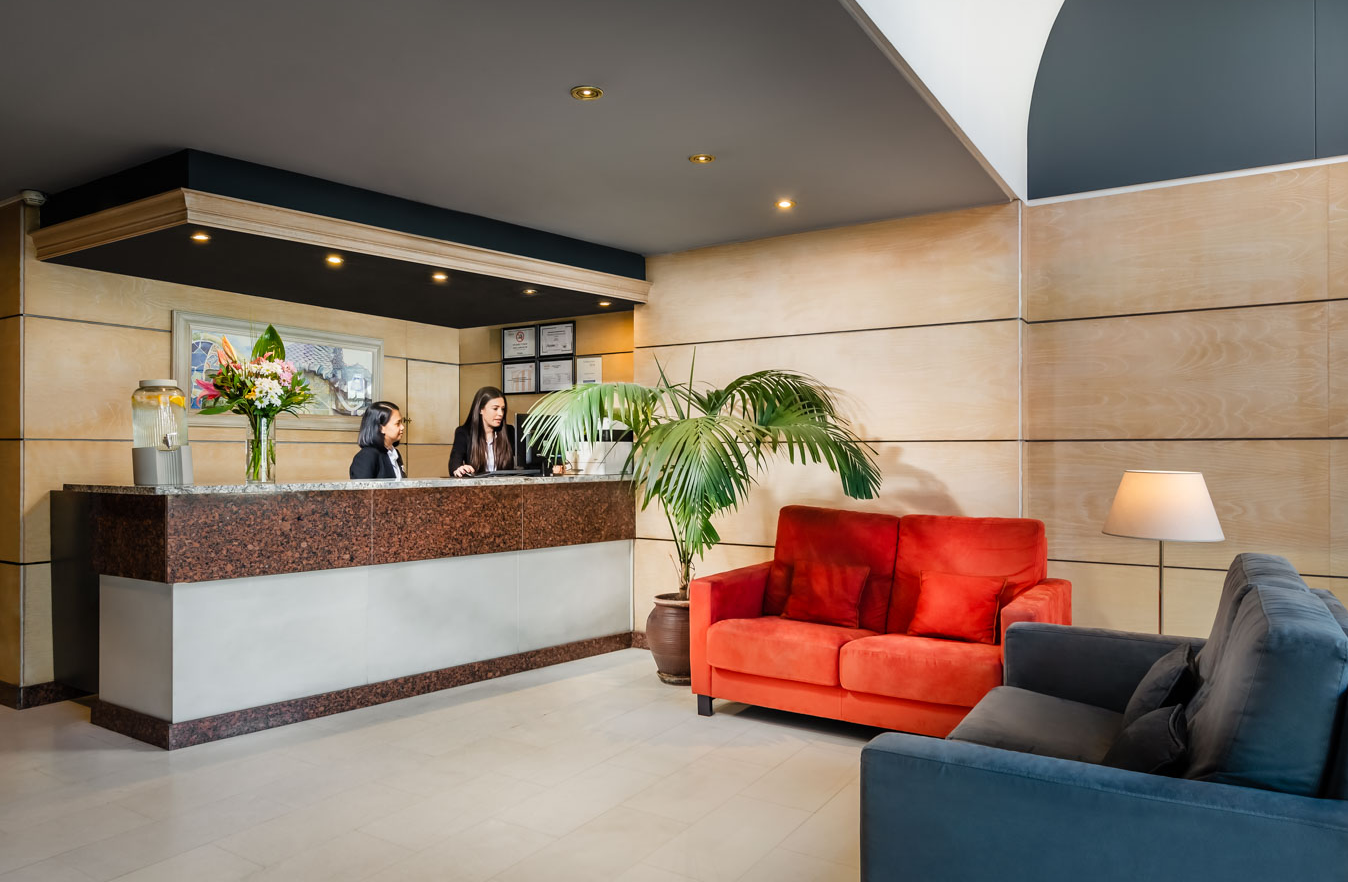 Receptie van Sunotel Junior in Barcelona