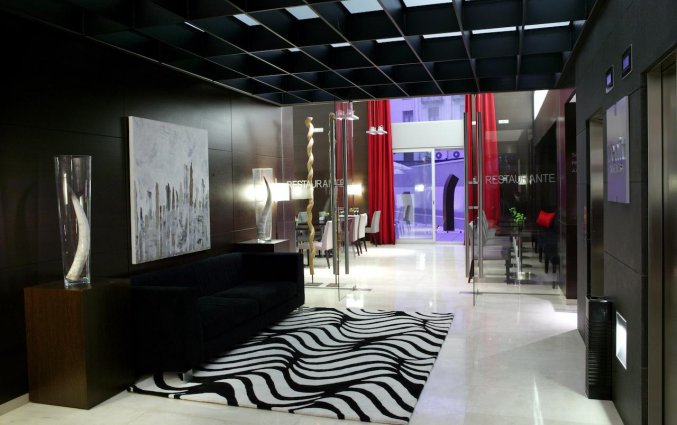 Entree van Hotel Zenit in Bilbao