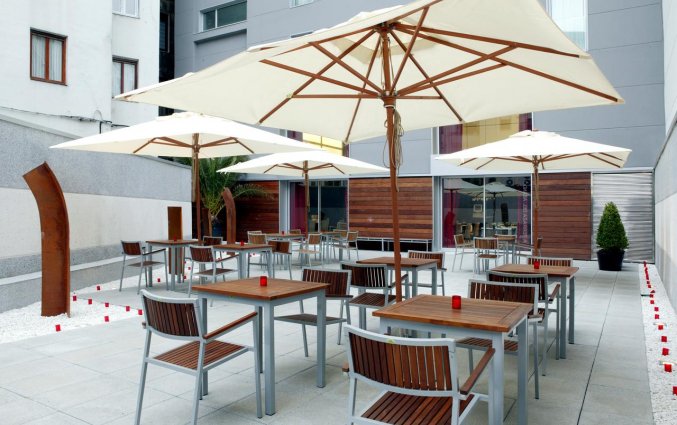 Terras van Hotel Zenit in Bilbao