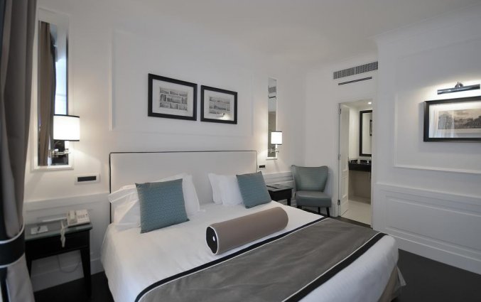 Tweepersoonskamer van Hotel Grand Oriente in Napels